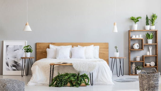 10 Best Ways to Layer Pillows