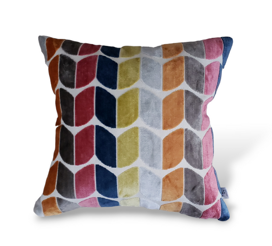 <p><span>Treat yourself with luxury and sophistication with the Copenhagen Collection Cut Velvet 3D Textured Pillow Cover. Delicately hand-crafted and designed, this stunning reversible piece is sure to leave a lasting impression, adding a touch of refinement to any room. Experience esteemed elegance with this beautiful, one of a kind, pillow cover.</span></p> <p>20x20in&nbsp;</p>