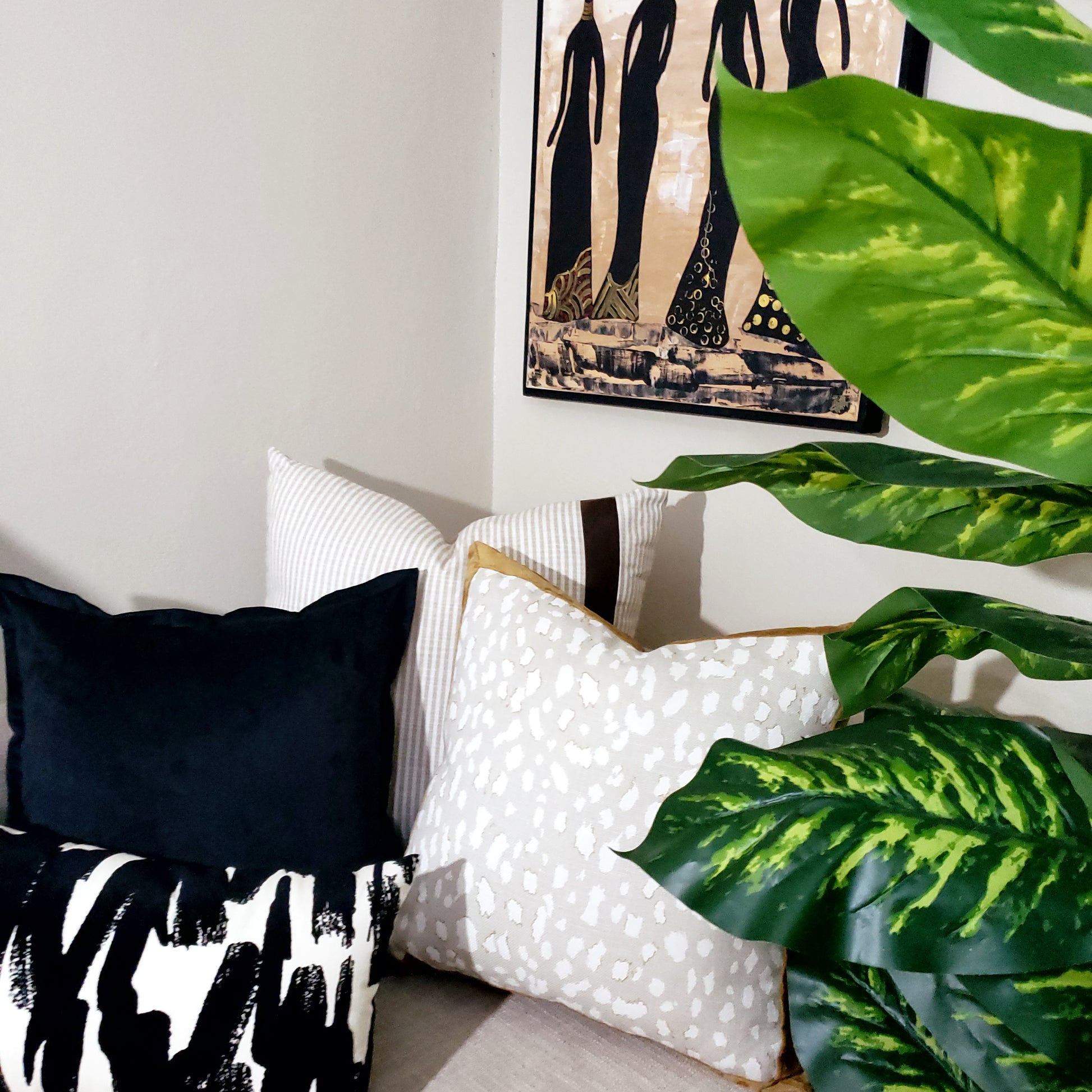 Add a bold and stylish touch to your home decor with this luxurious black pillow cover. Made with high-quality microsuede designer fabric, its flanged edges provide an elegant look while also making it versatile for any room. Make a statement and enhance your living space with this must-have accessory.
