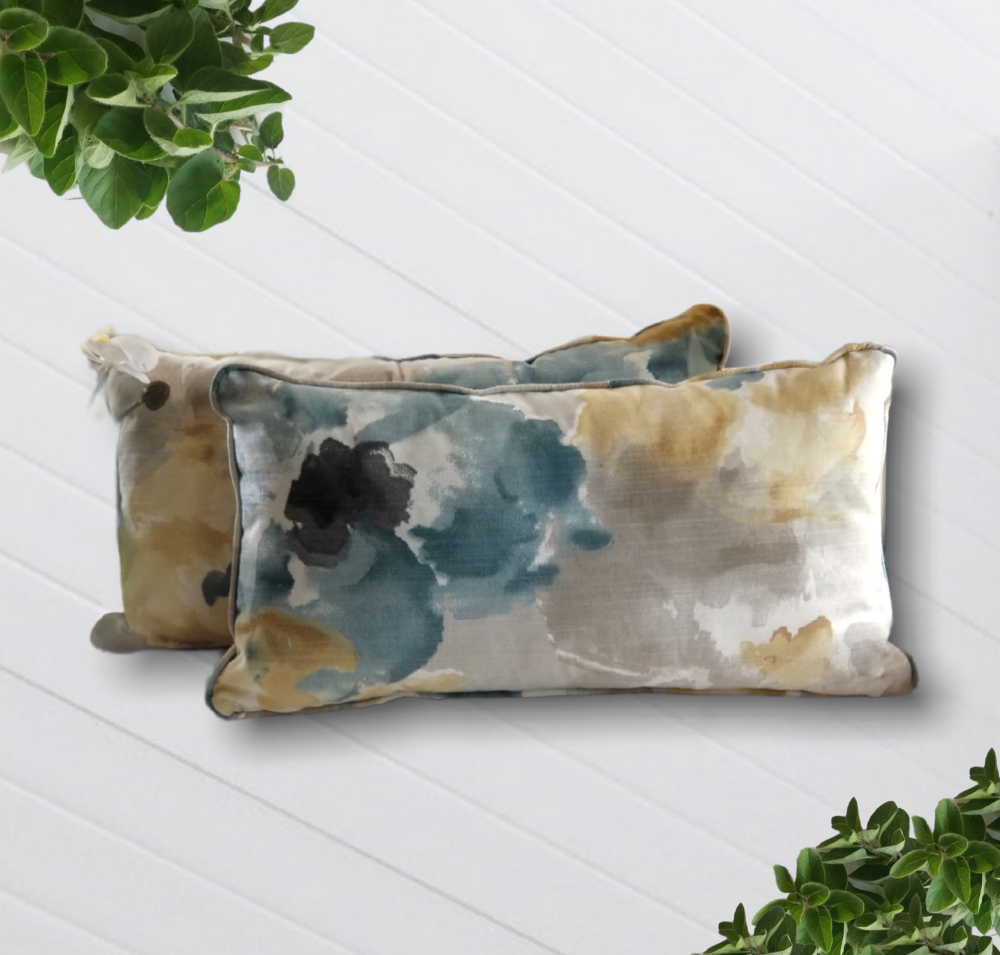 Robert Allen Home Aptura Luxury Designer Decorative Pillow. - Advenique Home Decor